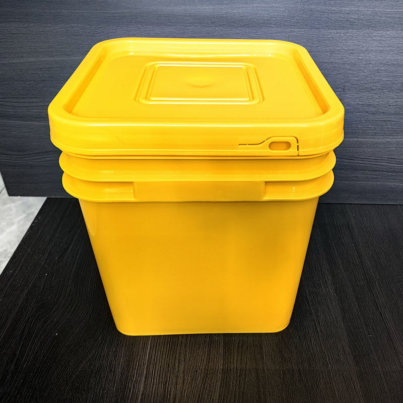Leak Proof 8 Gallon Square Buckets With Lids Snap On Square Five Gallon Buckets