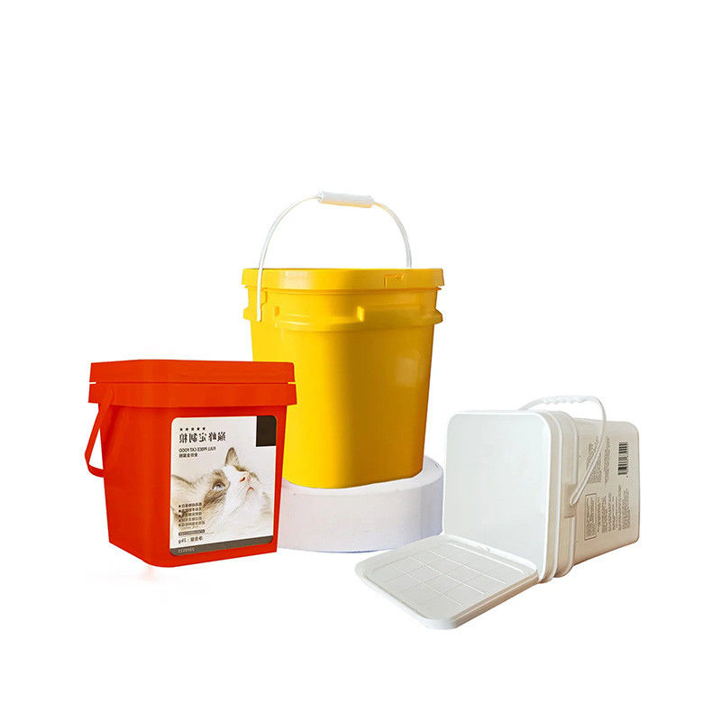 Multi Capacity Durable Plastic Square Bucket With Lid For Indoor / Outdoor Liquid Storage