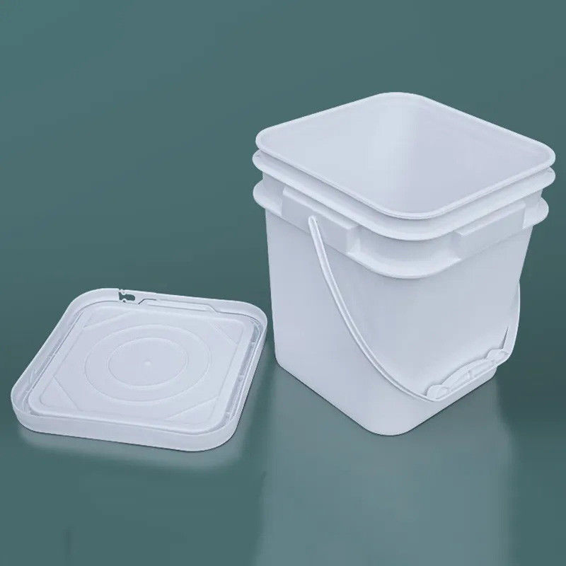 Versatile Storage Square Plastic Bucket With Lid Snap On square pail 4 gallon 5 Gallon